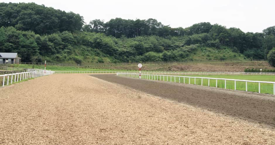 屋外1200m周回コースコーナー